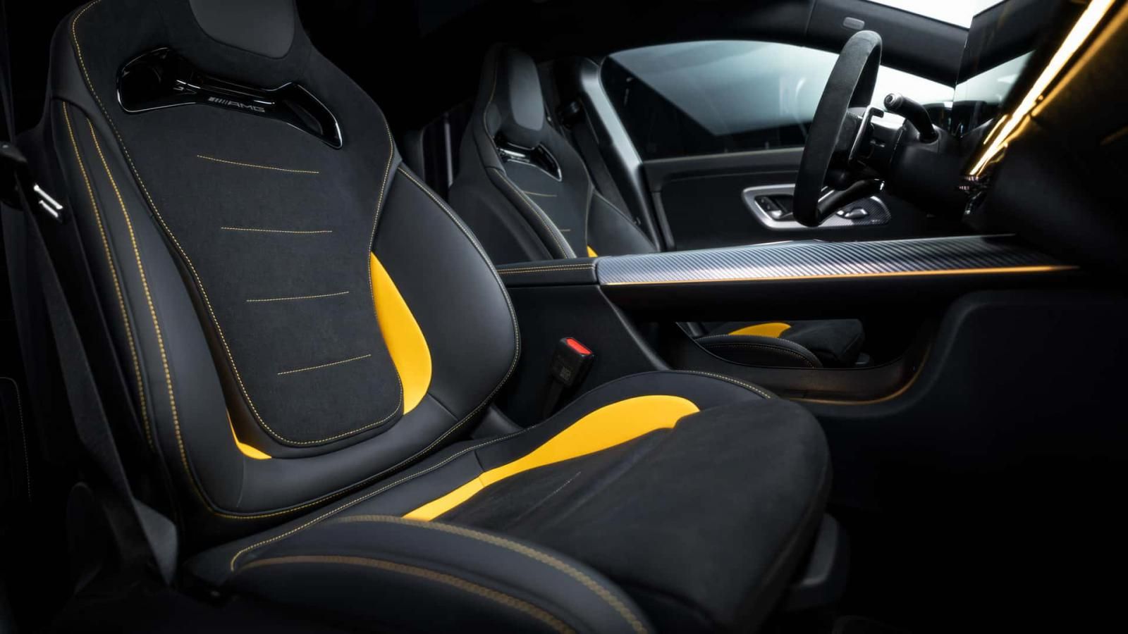 Νέα Mercedes-AMG CLA 45: Με 680 ίππους και επιδόσεις υπεραυτοκινήτου   